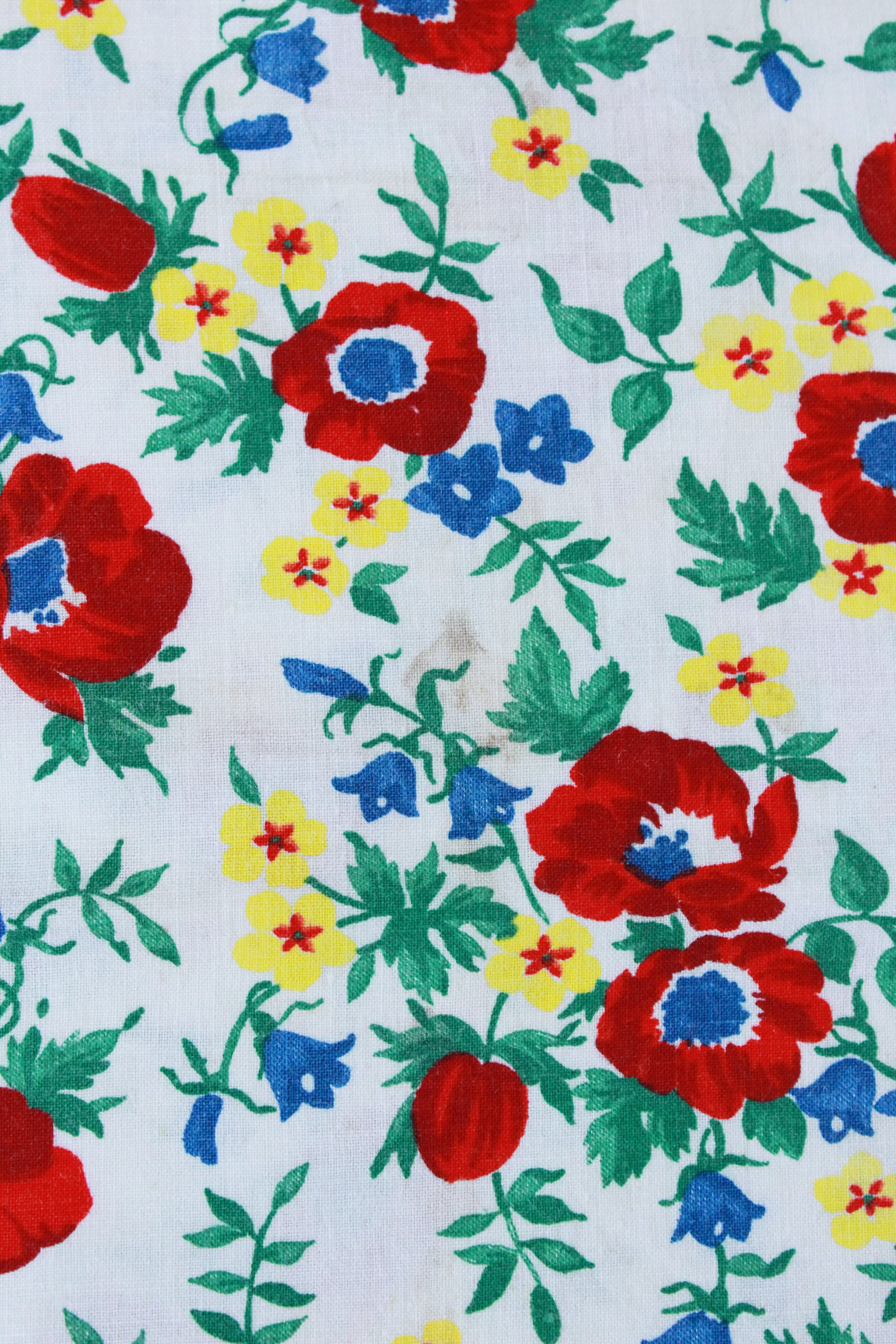 1940s Floral Feedsack Fabric With Red Flowers, Green, Blue And Yellow Details, 1940 Summer Fabric