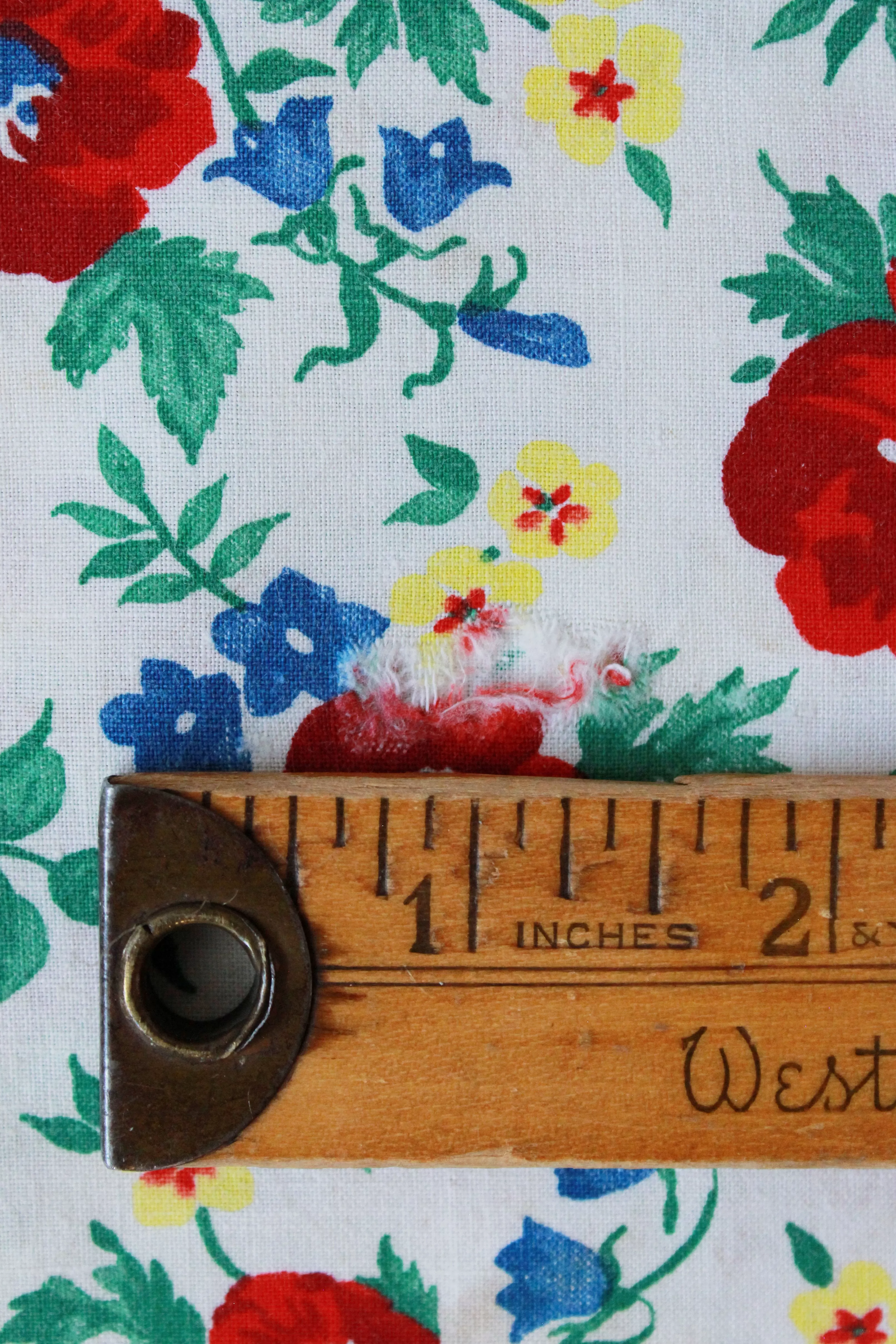 1940s Floral Feedsack Fabric With Red Flowers, Green, Blue And Yellow Details, 1940 Summer Fabric