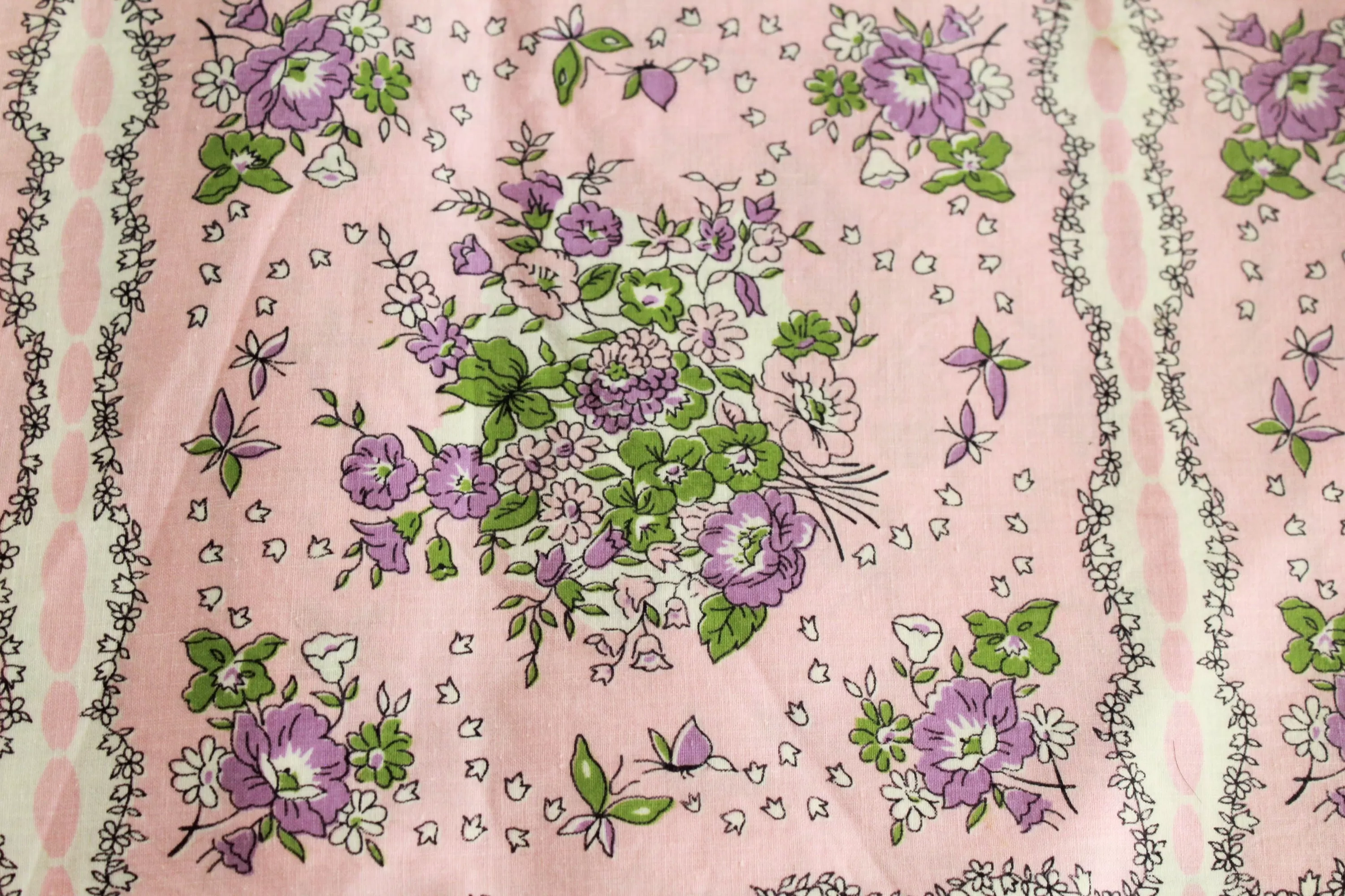 1950s Pink Floral Print Cotton Fabric, 4.9 Yards