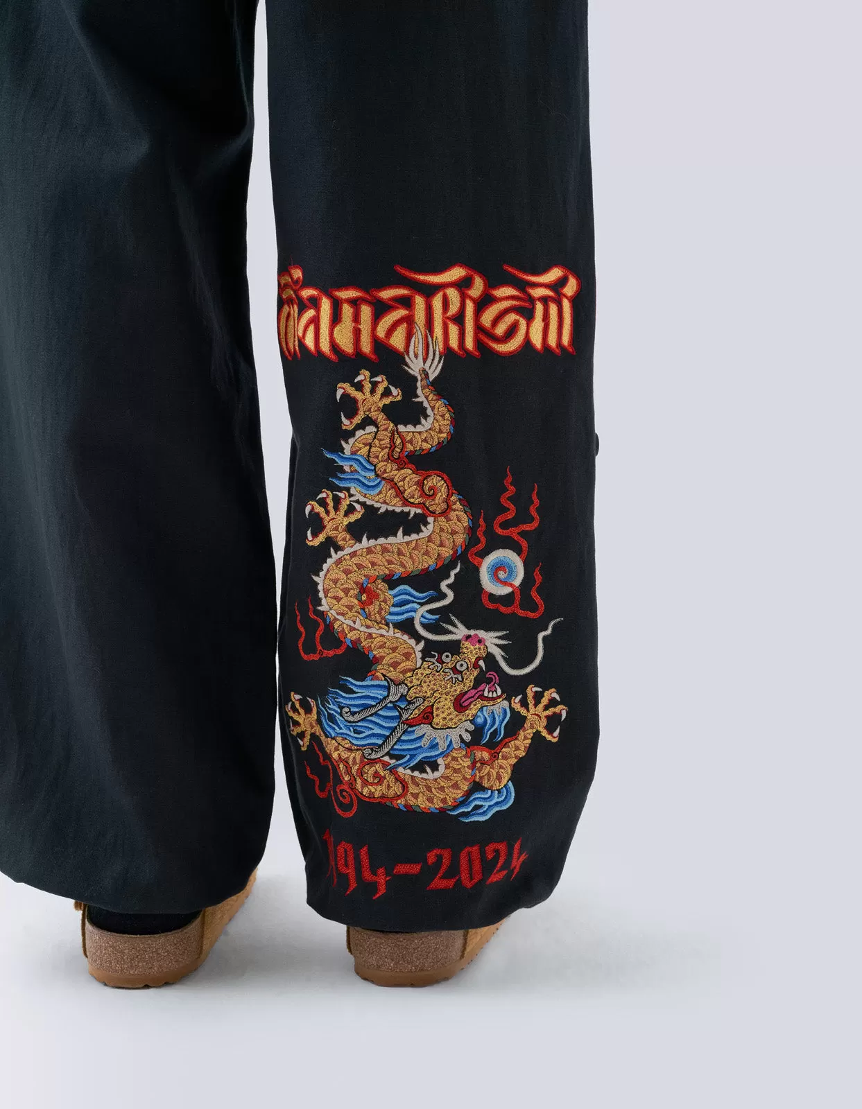 5021 Descending Dragon Loose Snopants® Black