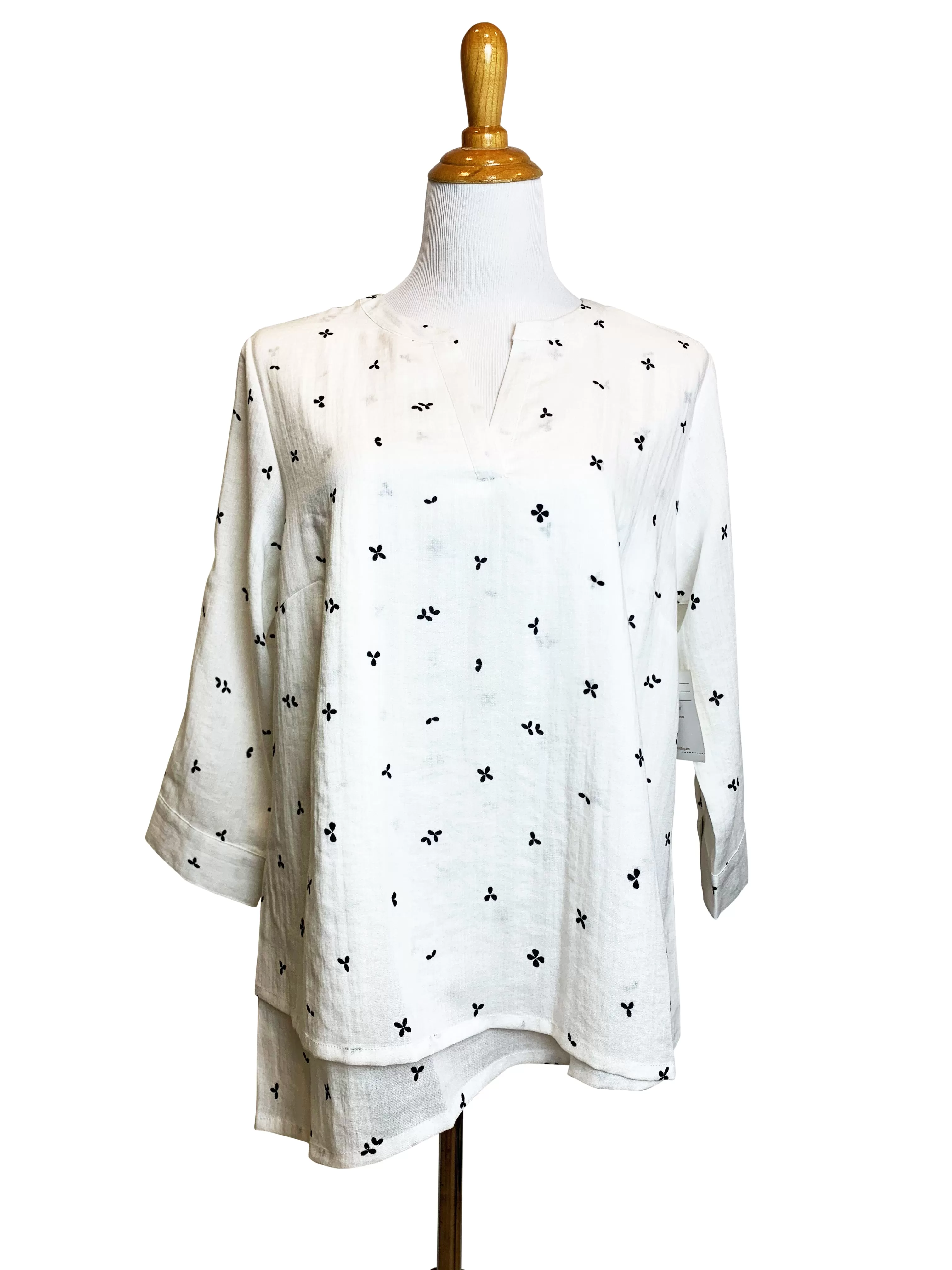 AA300 - Olivia Pullover Linen Blouse