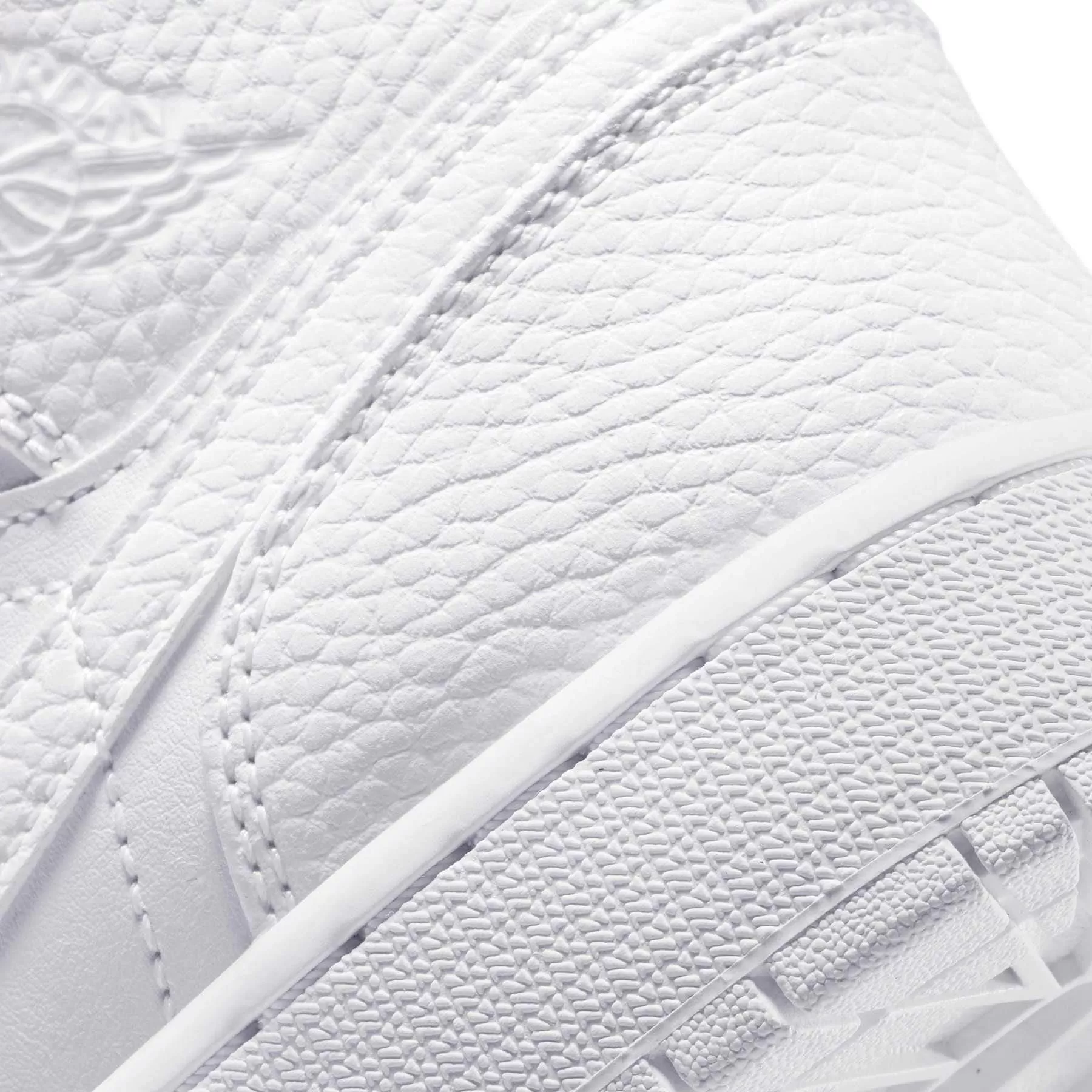 Air Jordan 1 Mid GS 'Triple White'