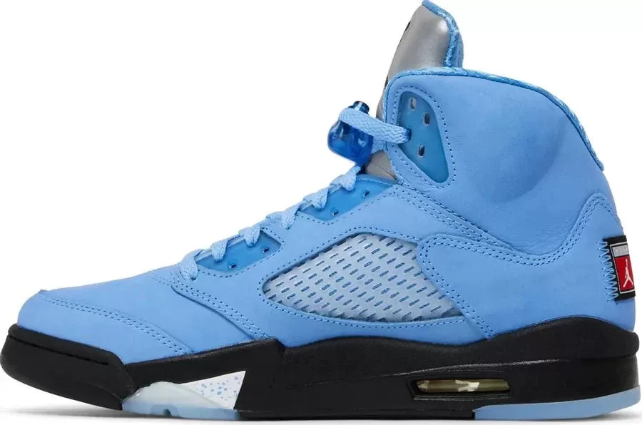 Air Jordan 5 Retro SE 'UNC' Sneakers for Men