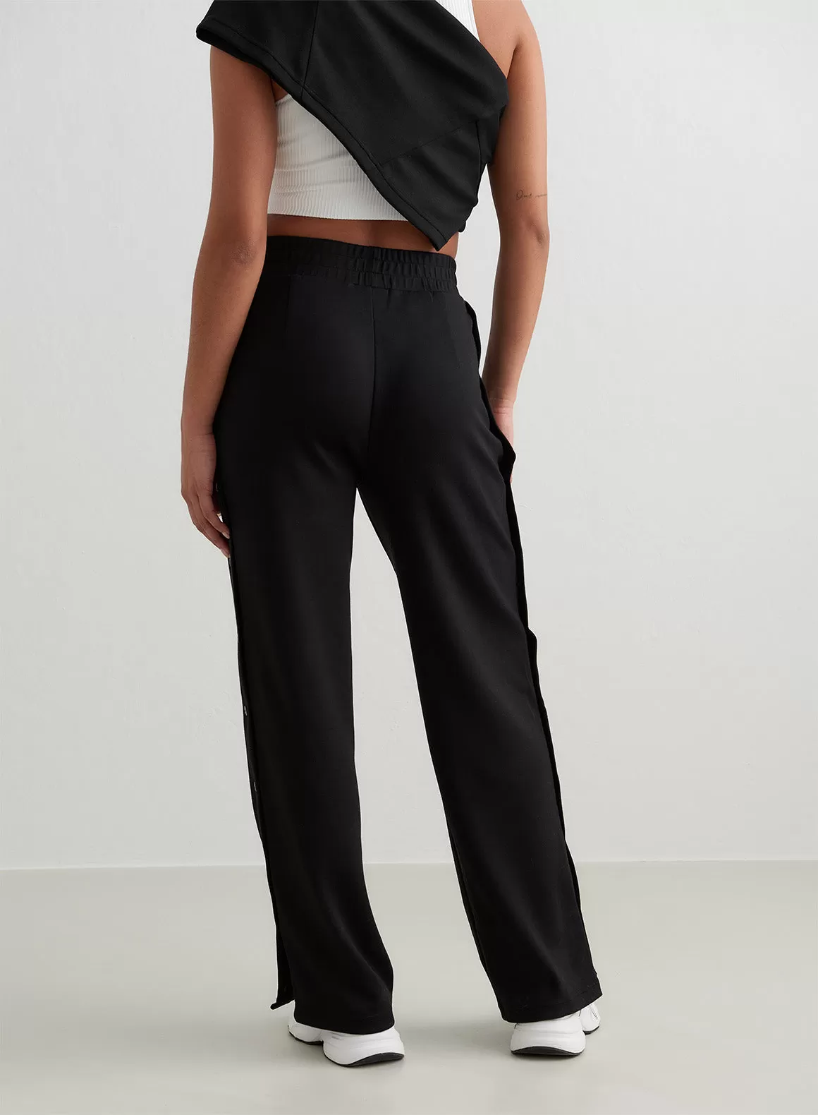 Black Comfy Buttoned Pants