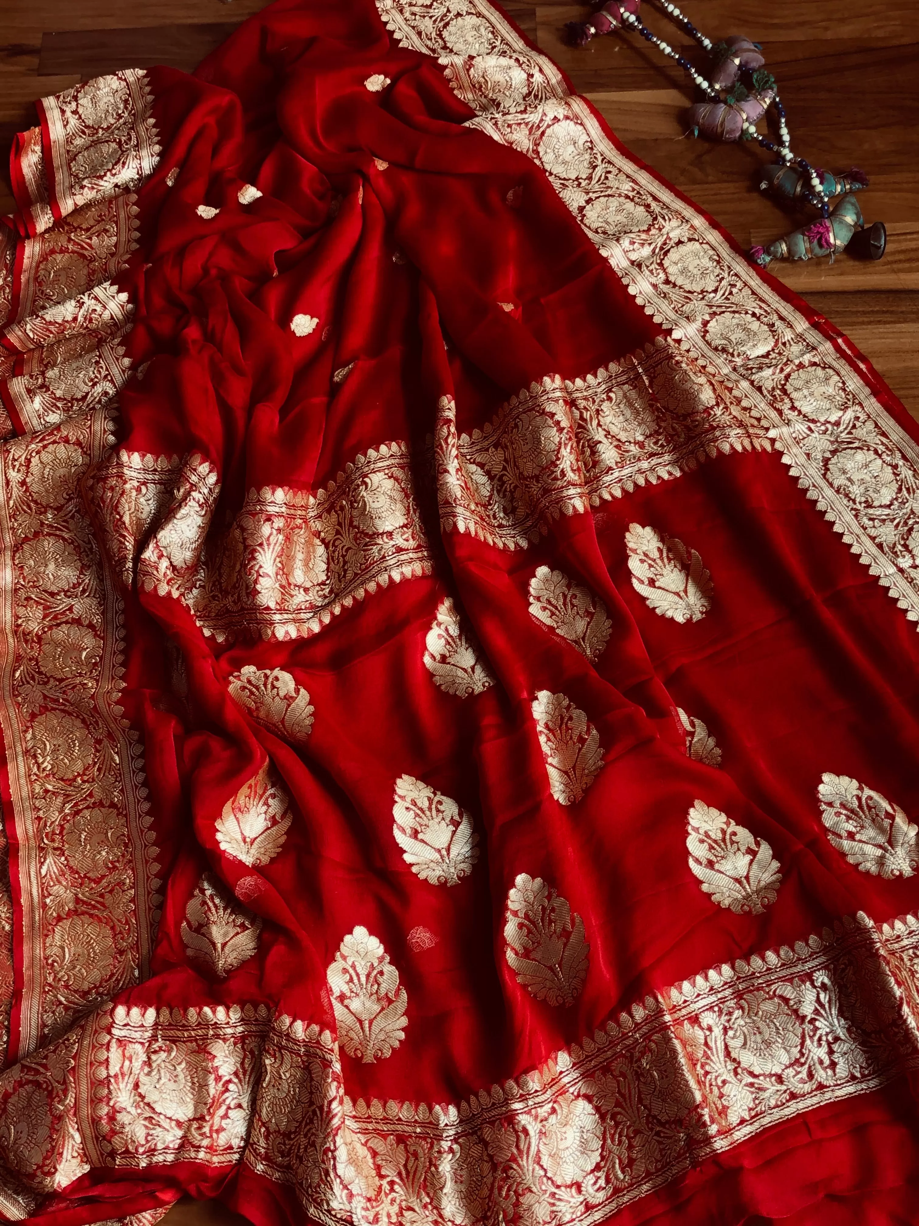 Bridal Red Buti Jaal Khaddi Chiffon Banarasi Saree