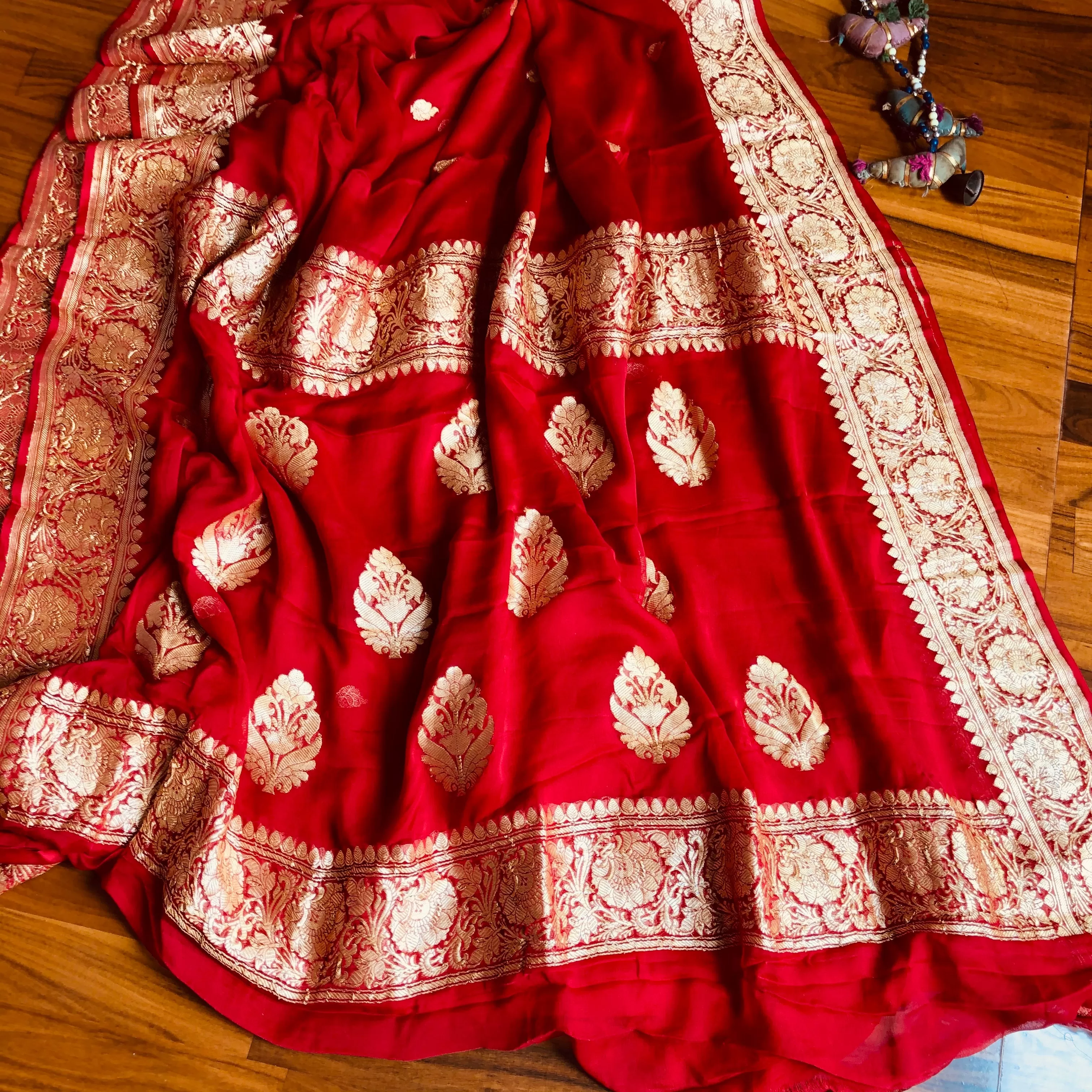 Bridal Red Buti Jaal Khaddi Chiffon Banarasi Saree