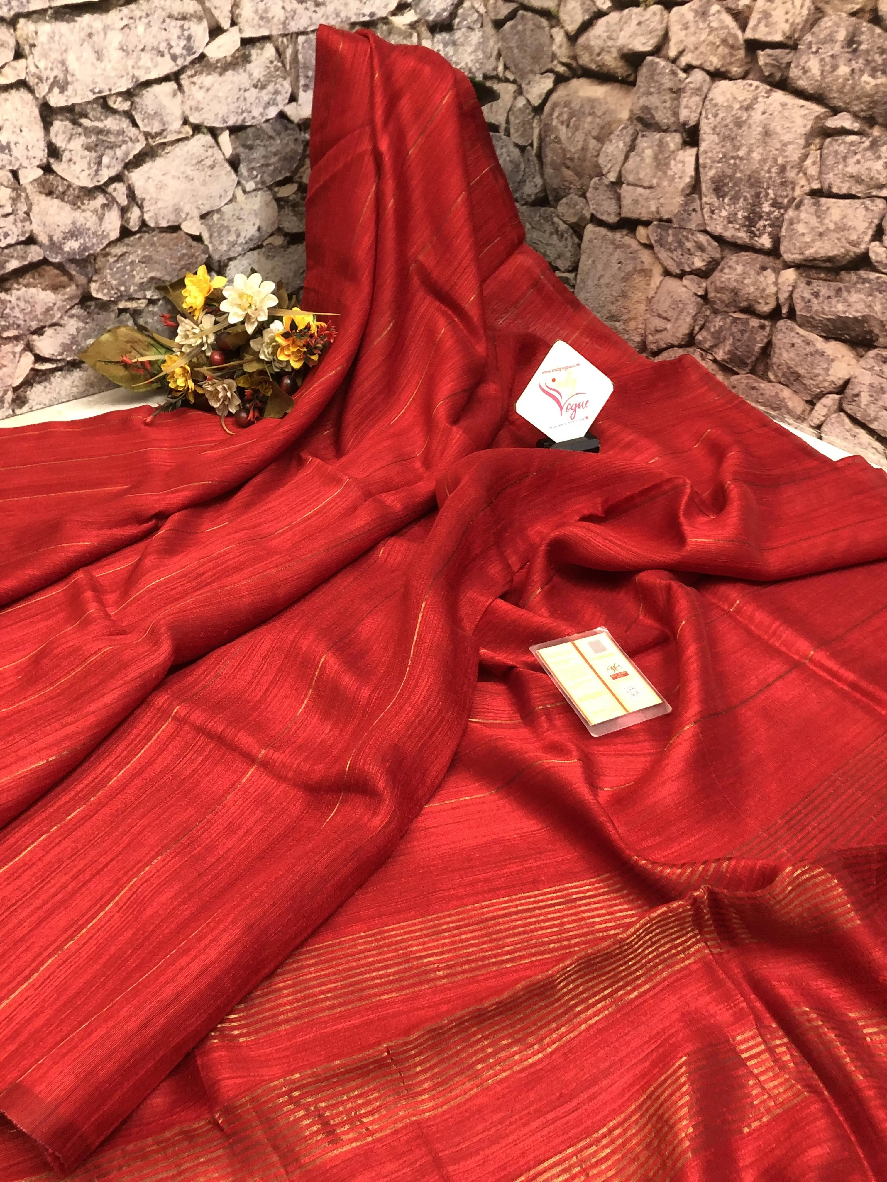 Carmine Red Color Matka Silk Saree with Hand Painted Blouse Piece