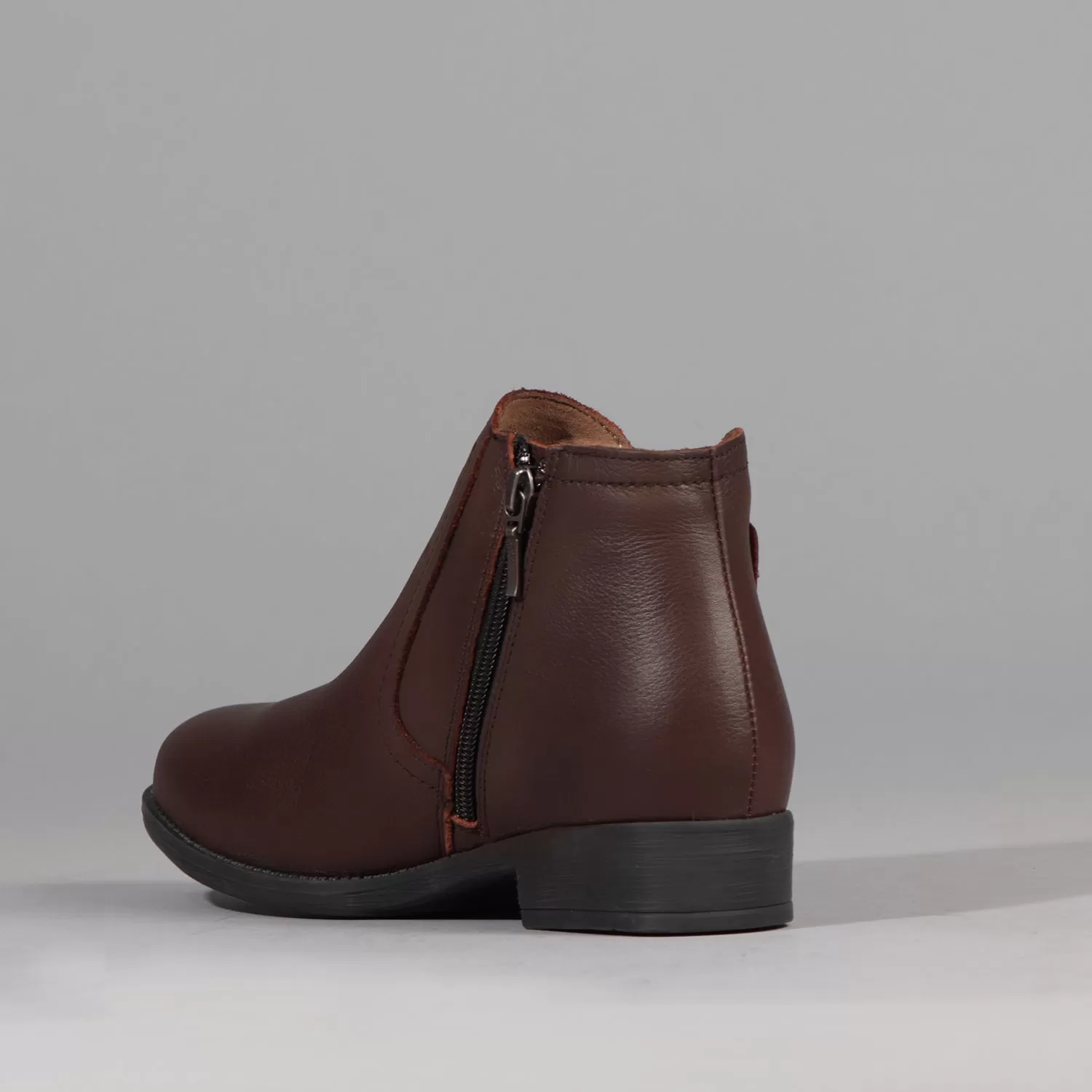 Chelsea Ankle Boot in Nut – 12646