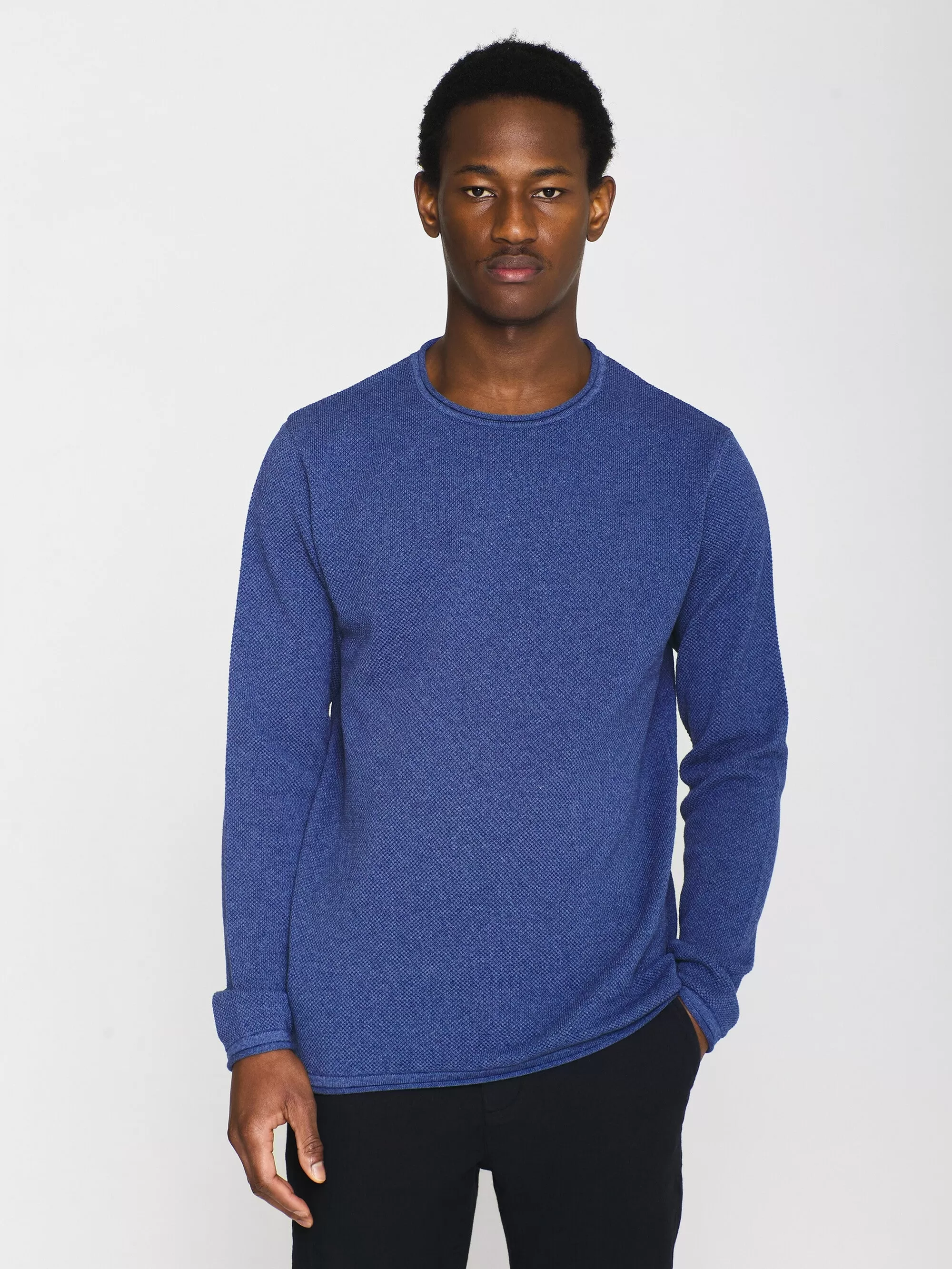 Cotton crew neck knit with roll edge - Coronet Blue