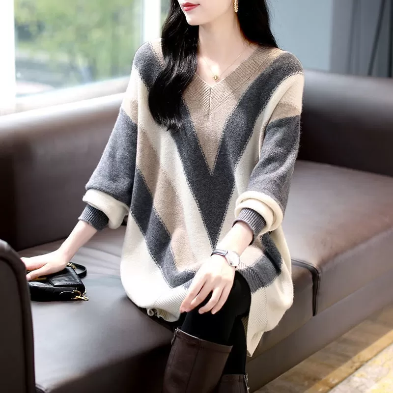 Fashion V-neck Striped Knitted Sweater