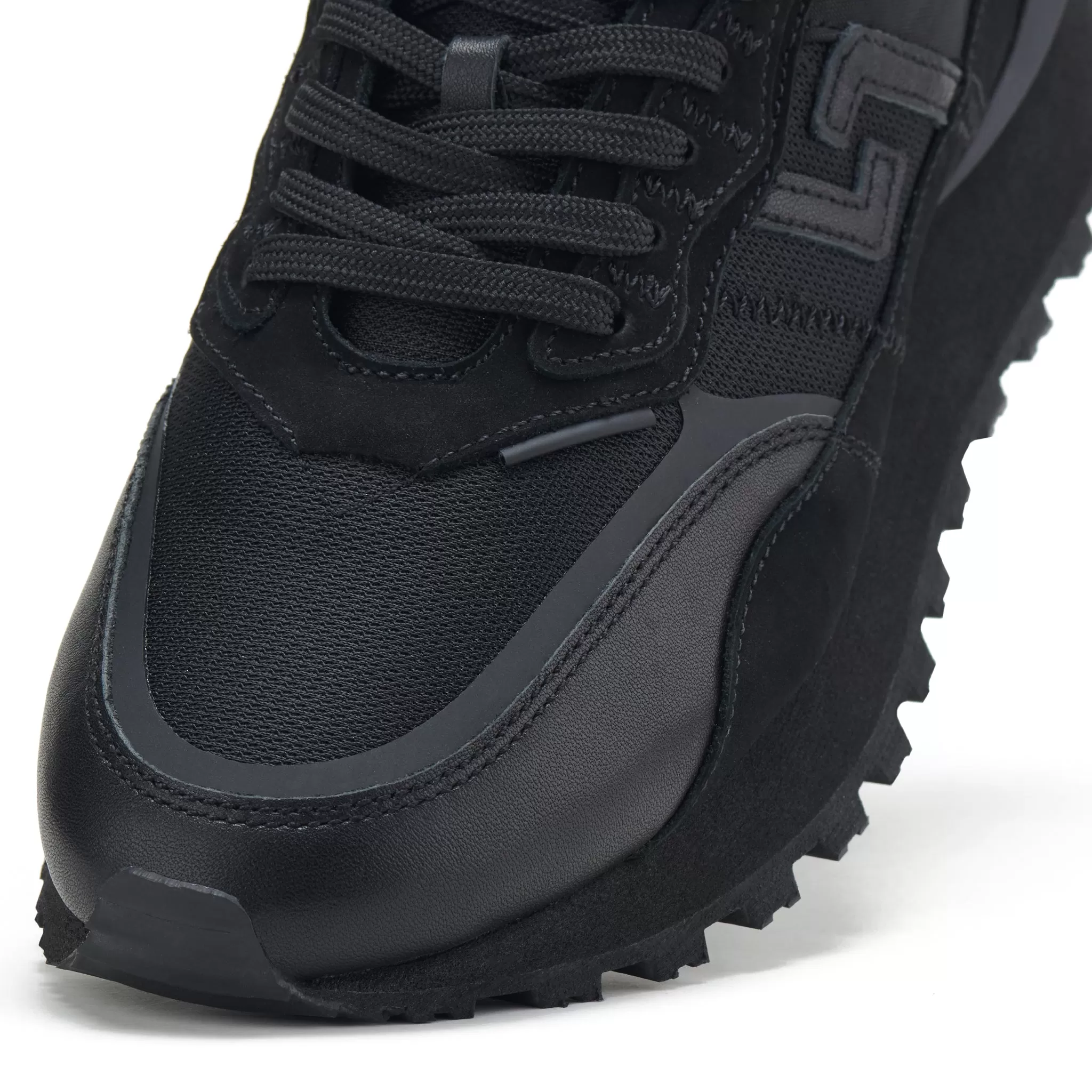 Kentu Mens All Black