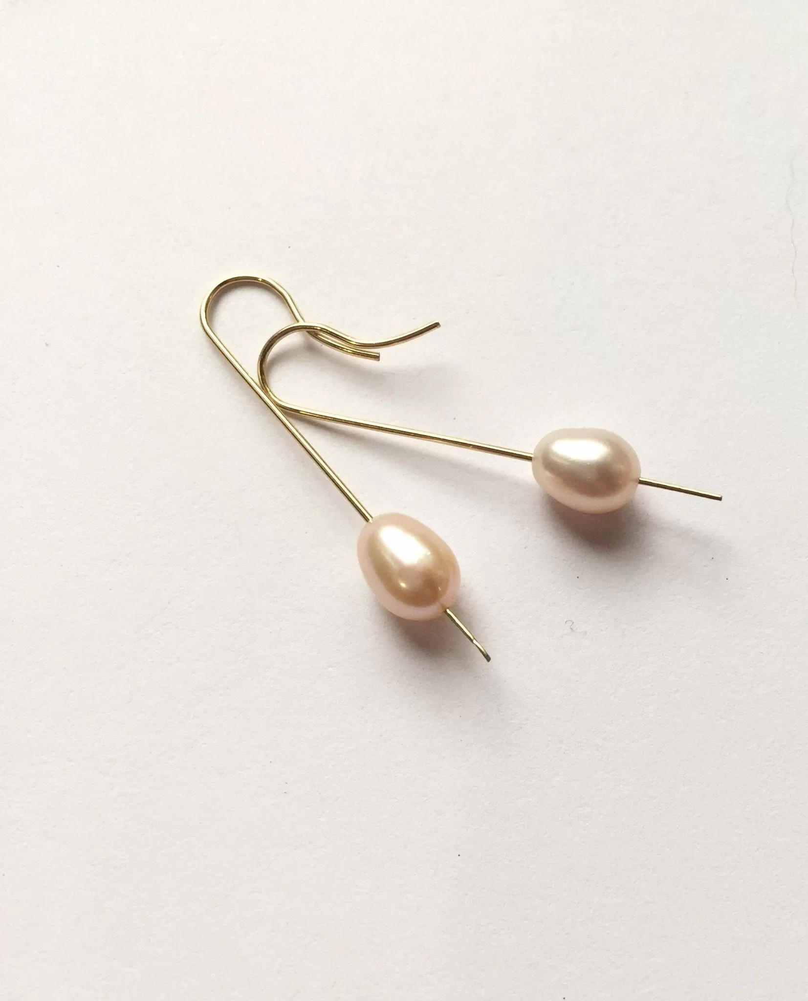 Luminous Pearl earrings