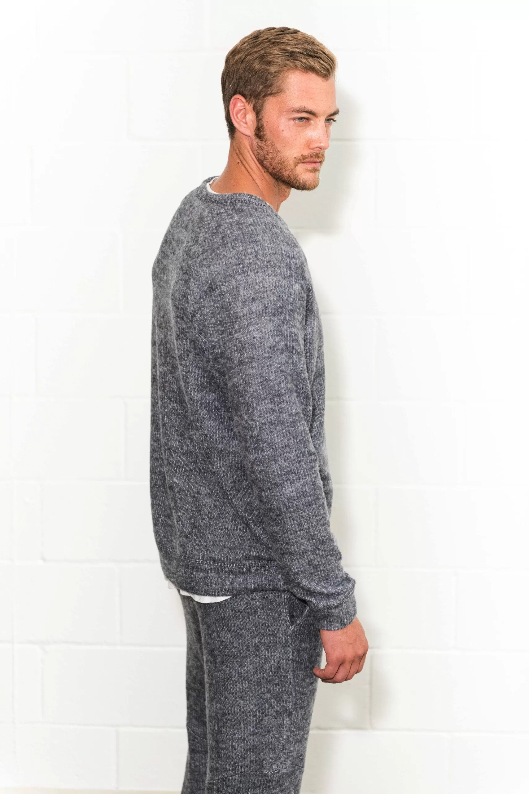 Men's Soft Knit Melange Kangaroo Pocket Pullover Sweater