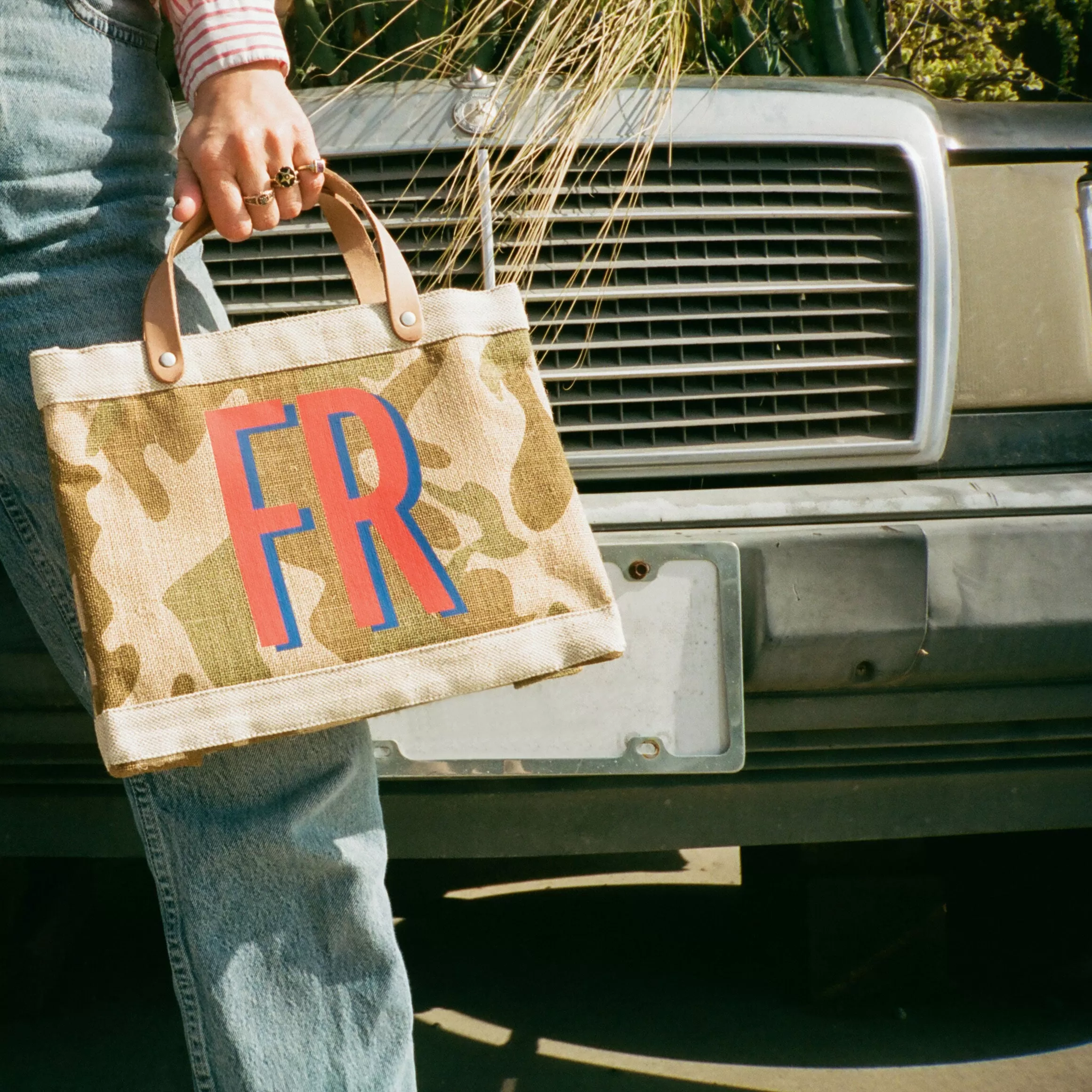 Petite Market Bag in Safari with Large Monogram