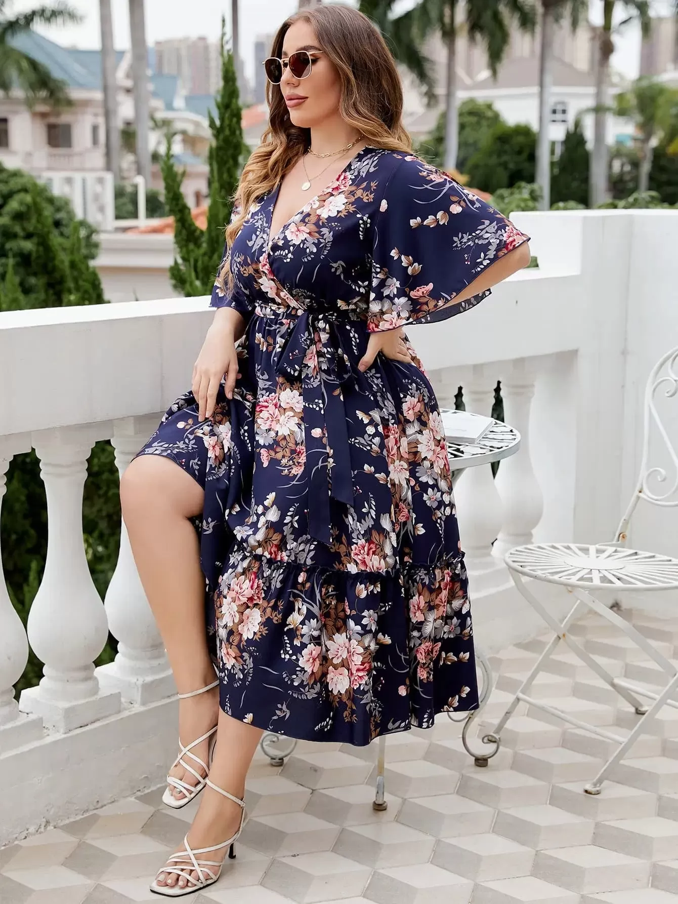 Plus Size Midi Dress Floral Short-sleeves