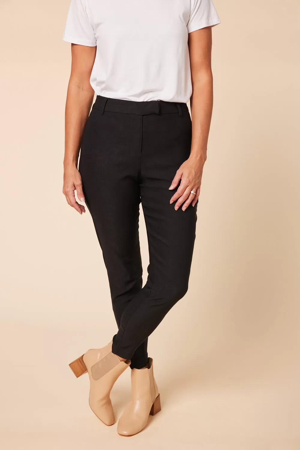 Ponte Pant in Black