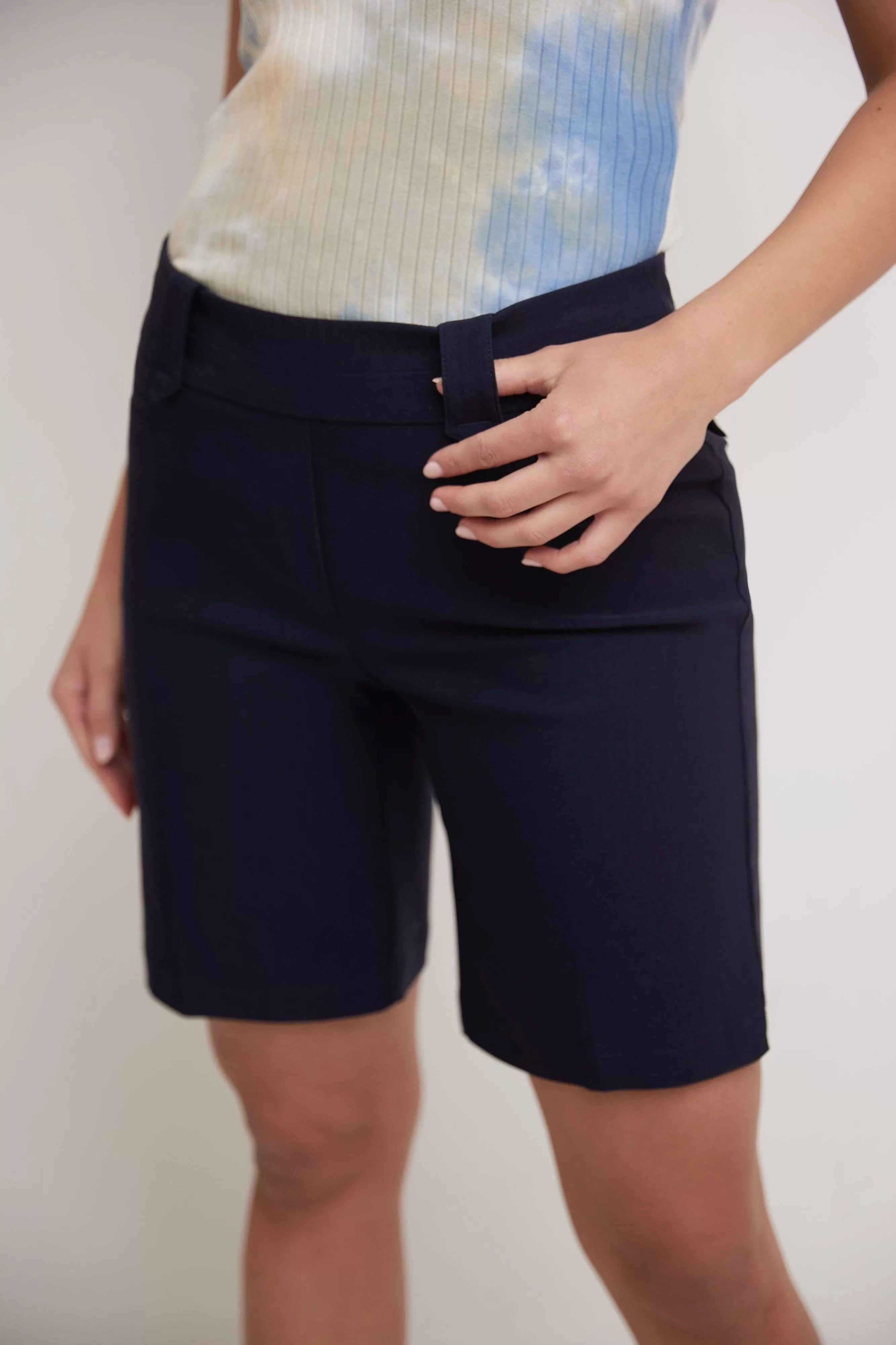 Pull-on 8.5” Classic Shorts with Belt Loops