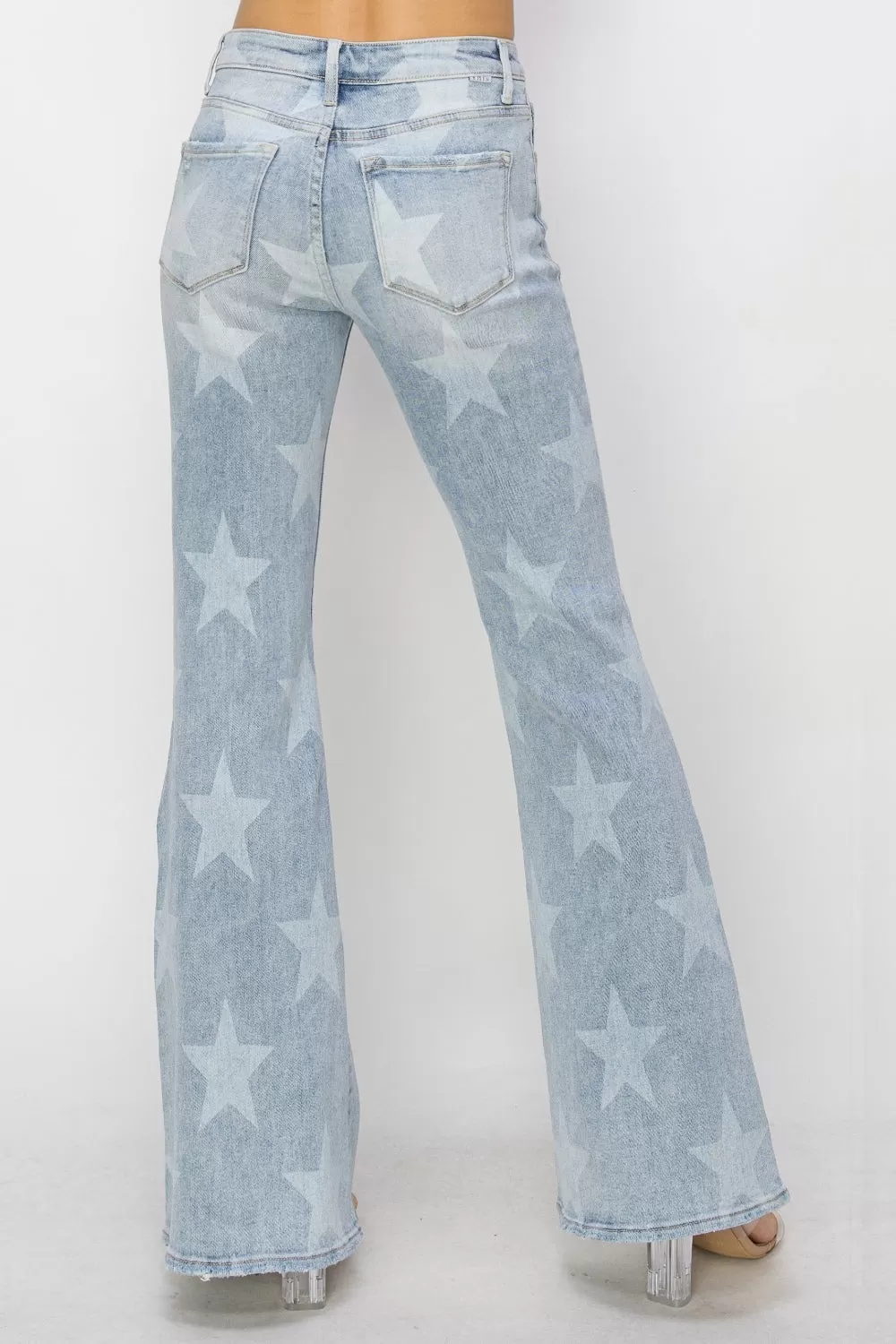 RISEN Flare-Jeans mit mittelhohem Bund und Knöpfen und Fly-Start-Print