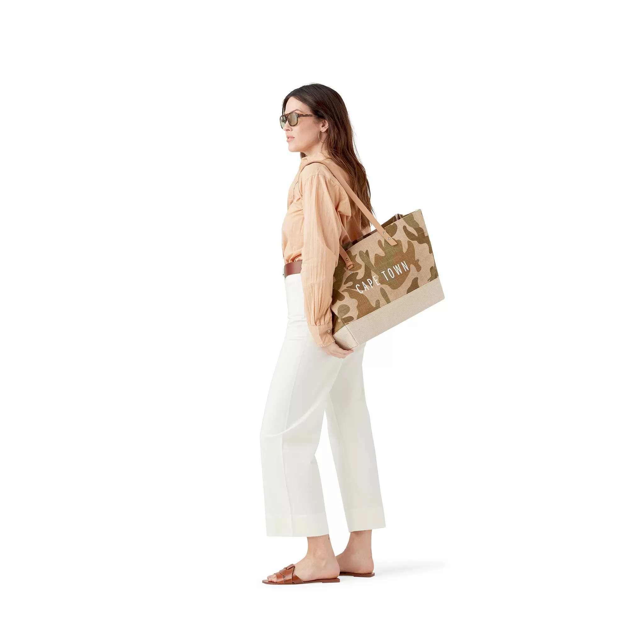 Shoulder Market Bag in Safari