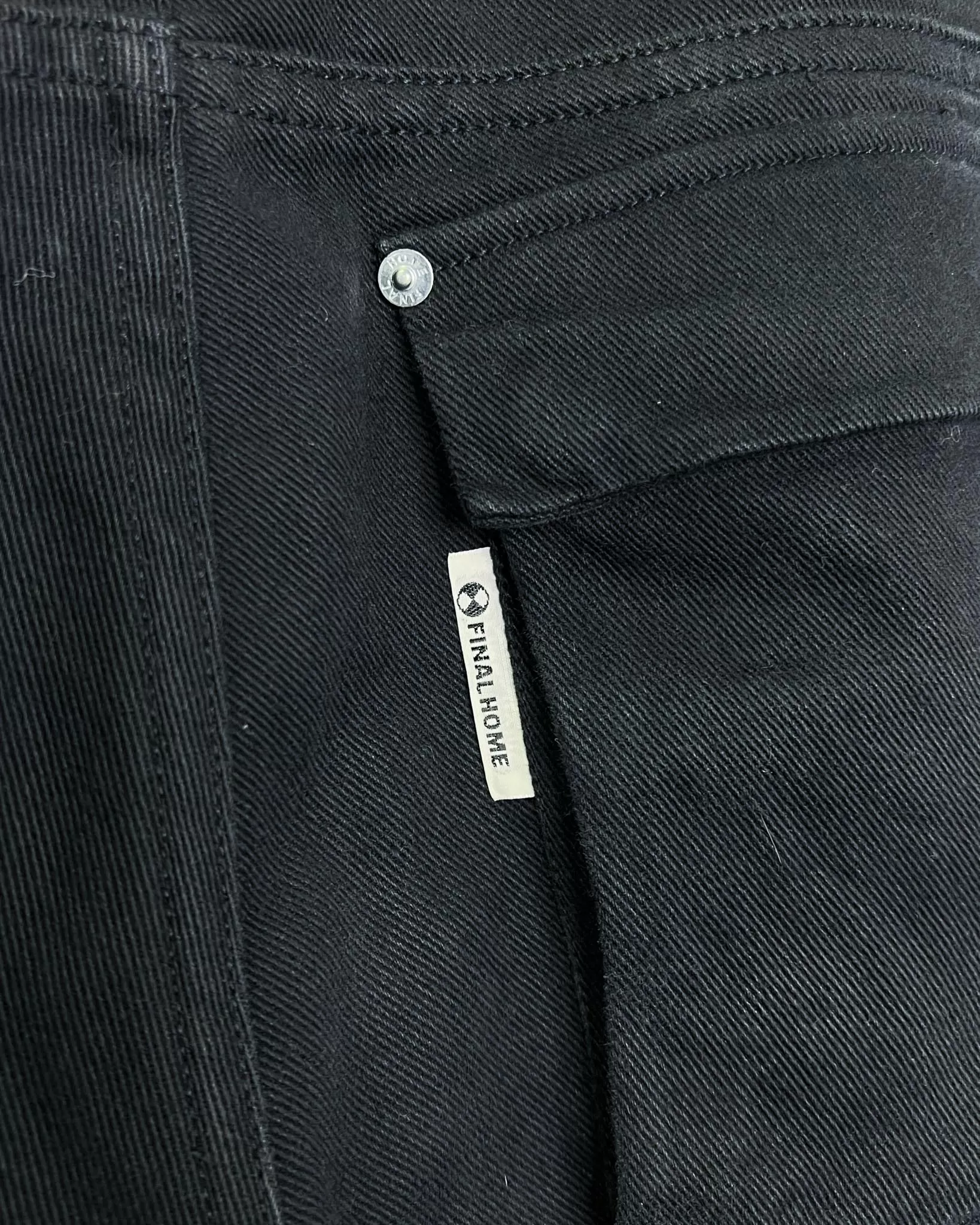 Size L - Final Home Black Cargo Style Jeans