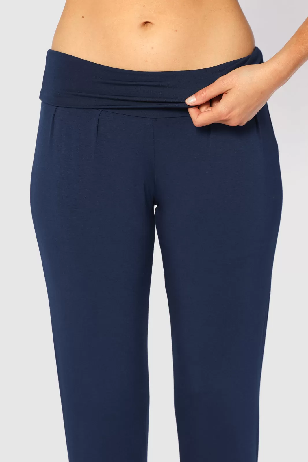 Softline Slouch Pants - Navy