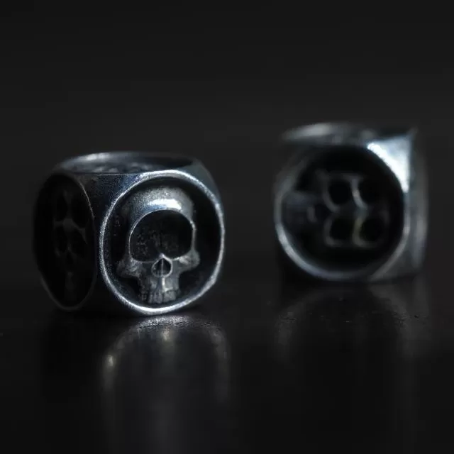 Sterling Silver Monster Skulls D6 Dice (1 Pair)