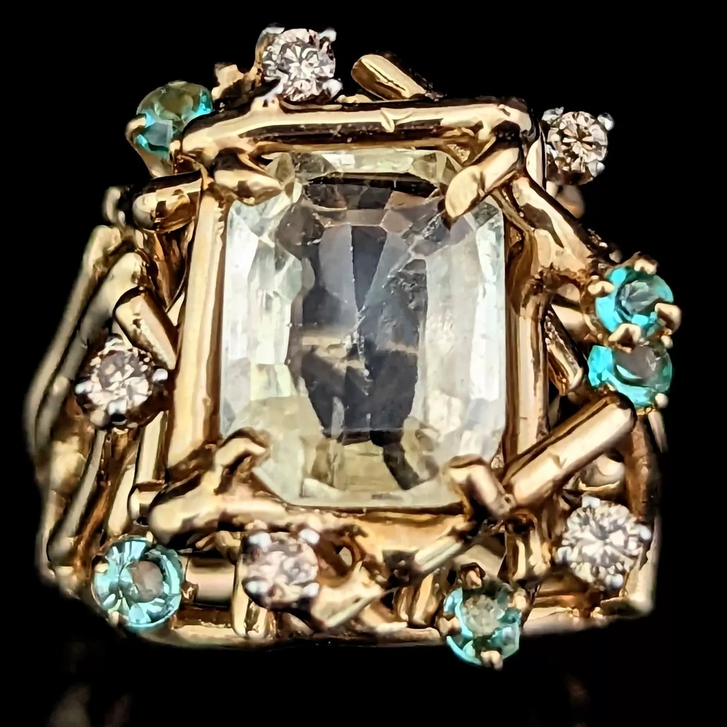 The Winslow - 1970s Brutalist 3.3ct Unheated Yellow Sapphire Emerald Diamond 14k Gold Cocktail Ring GIA